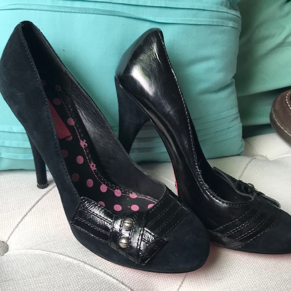 Betsey Johnson size 7 1/2 2 tone leather heels - Picture 3 of 8